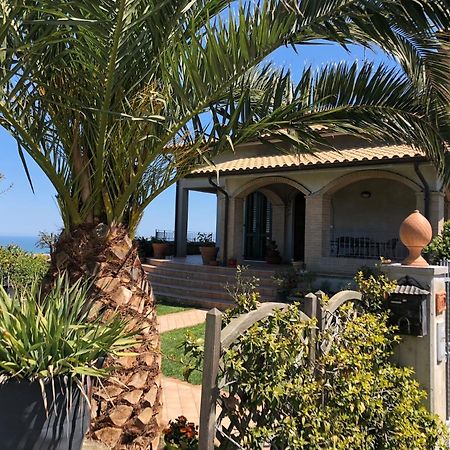 B&B La Palma San Costanzo Exteriör bild