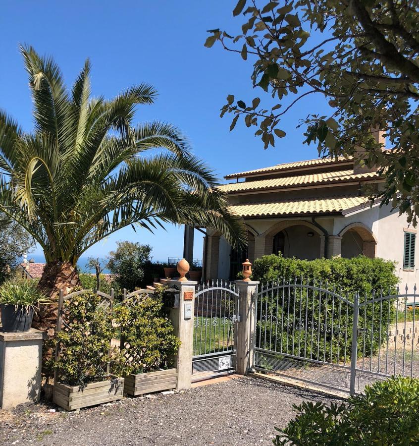 B&B La Palma San Costanzo Exteriör bild