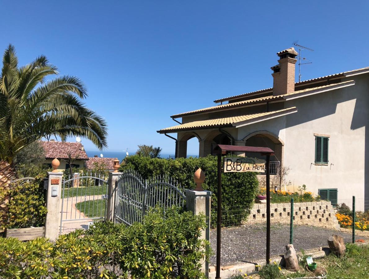 B&B La Palma San Costanzo Exteriör bild
